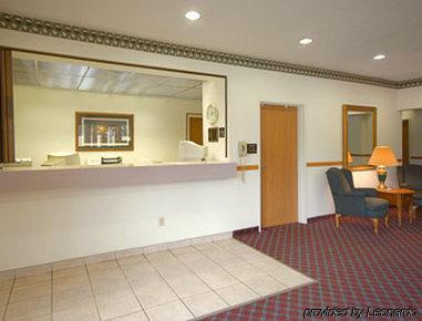 Hotel Super 8 By Wyndham Cresco Ia Wnętrze zdjęcie